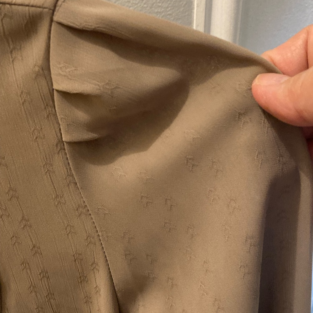 Vintage Jean de Pierre Soft Brown Front Detail Blouse - Picture 6 of 12